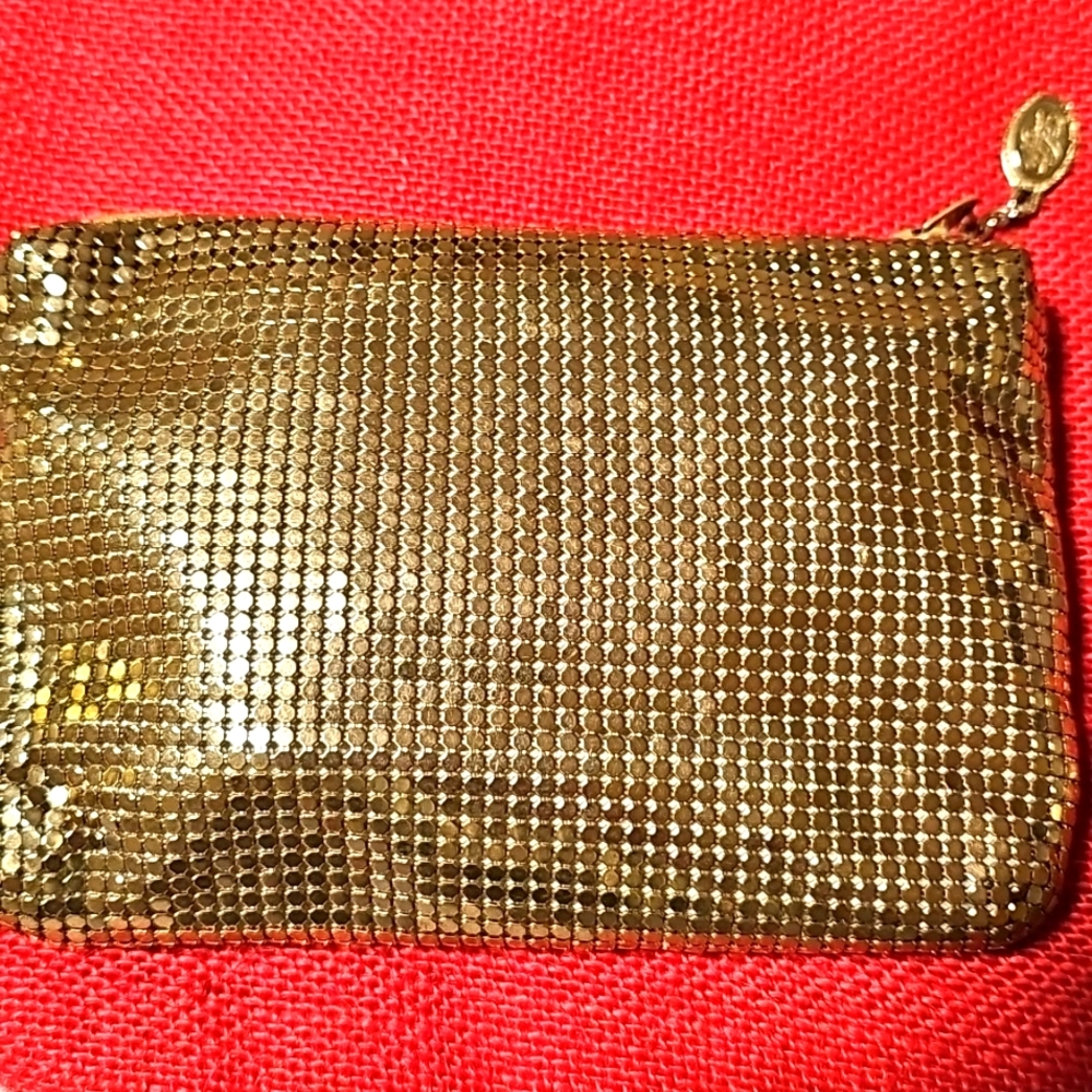 Whiting & Davis Clutch New